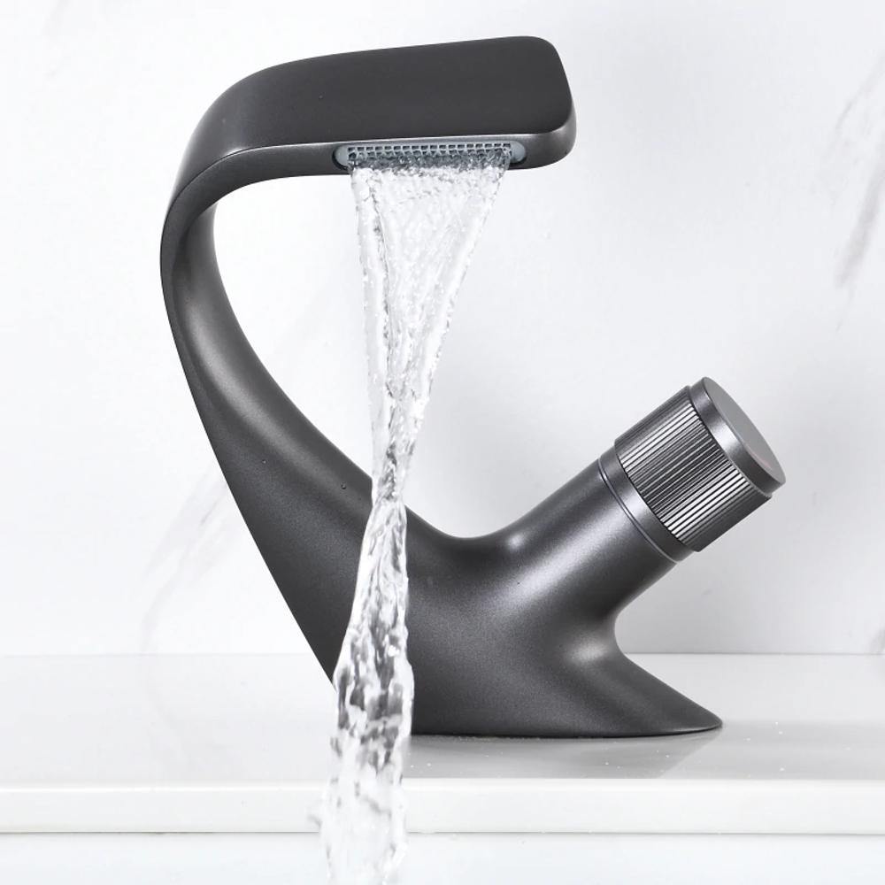Luxury Brass Waterfall Bathroom Sink Tap