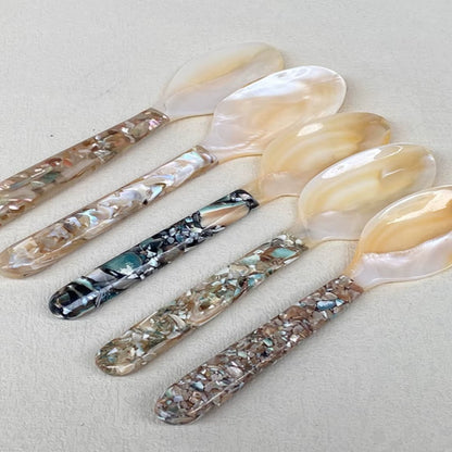 Oceanic Pearl Shell Glow Snail Spoon