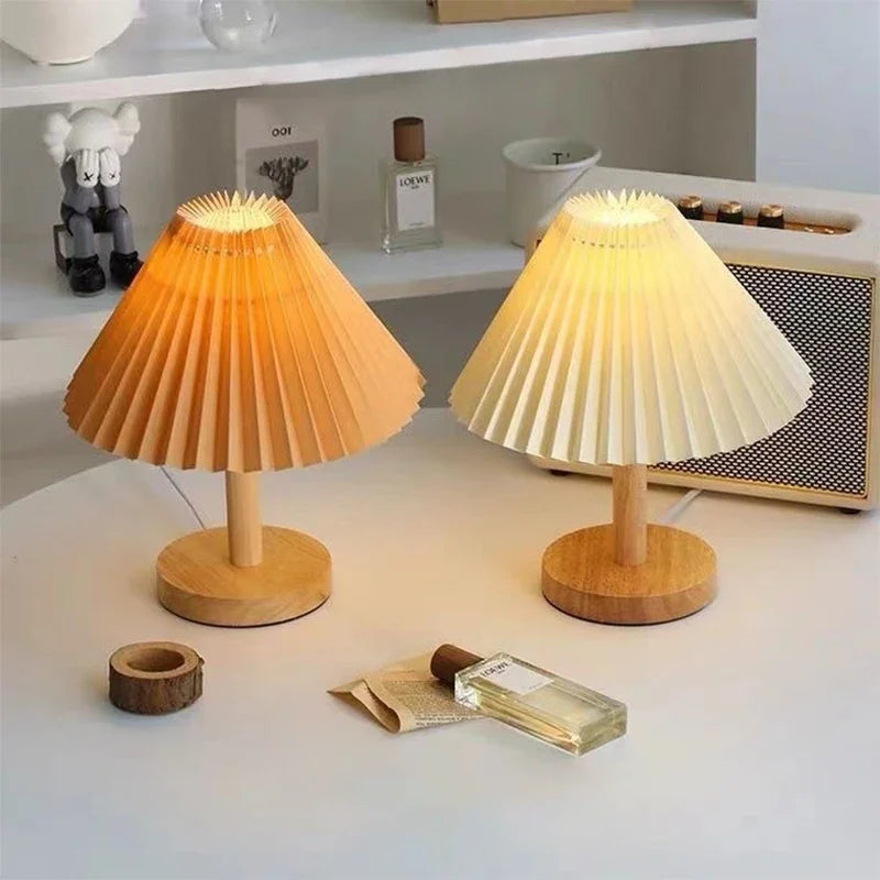 Simple Elegant Desk Lamp for Modern Home Lighting
