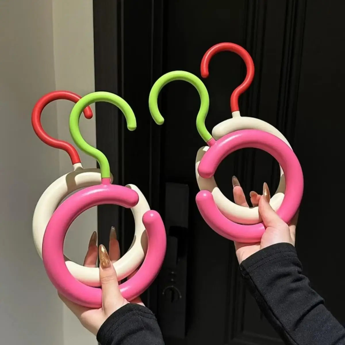 Space Saving 2-Pack Rotating Closet Organizer Hangers