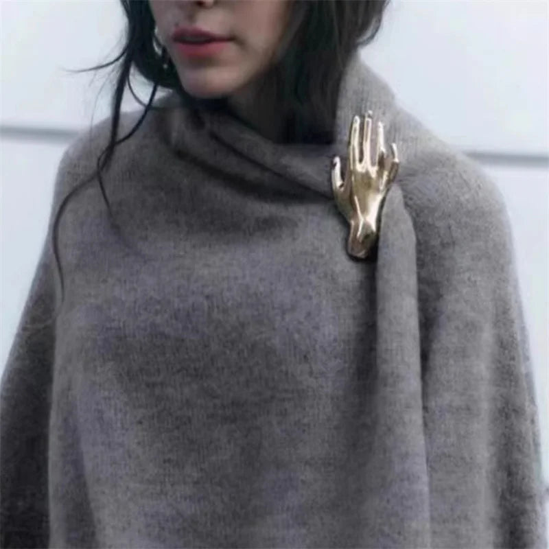 Fashionable Decorative Pin Brooch Accessory