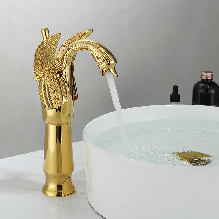 Luxury Single Handle Gold Bathroom Faucet