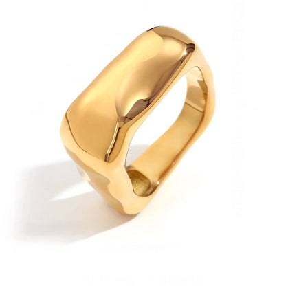 Luxury Gold Patterned Square Ring