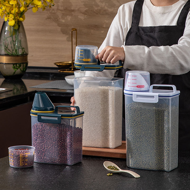 Fresh Pet Food Keeper Measuring Cup