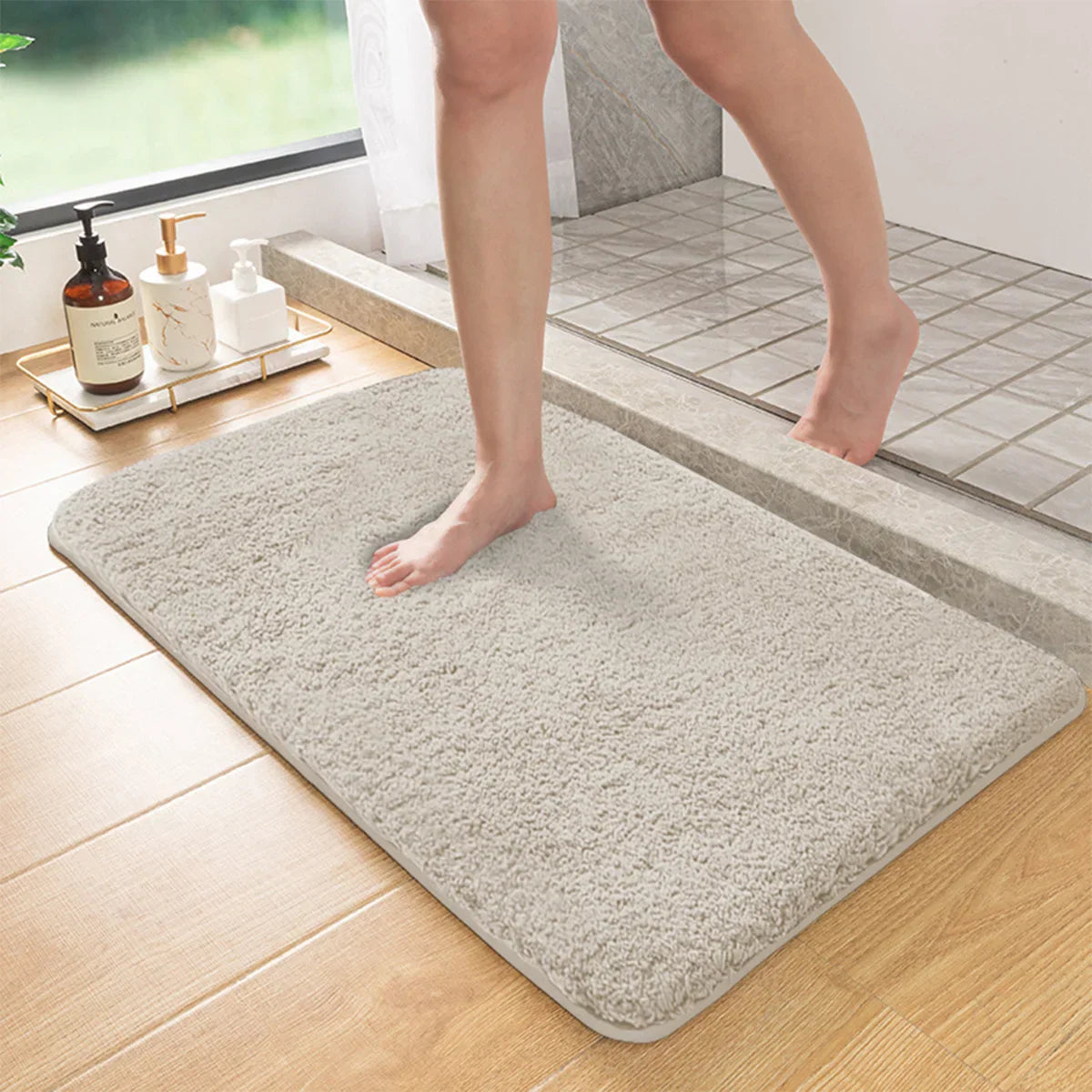 Plush Non-slip Bathroom Mat with Soft Grip - Yeezlab