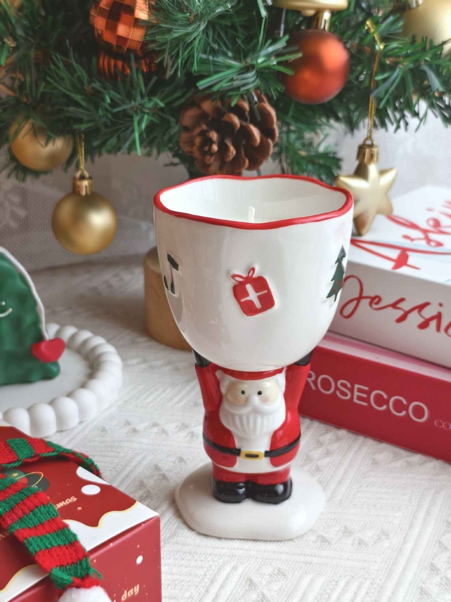 Premium Christmas Tree Scented Candle - Yeezlab