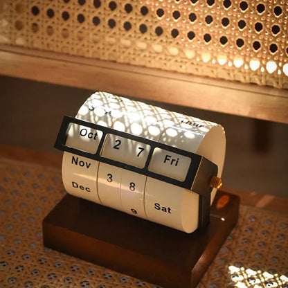 Classic Wood Office Desk Calendar