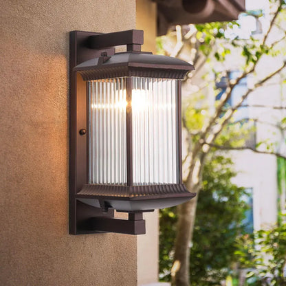 Waterproof Outdoor Metal Wall Lamp for Garden and Patio