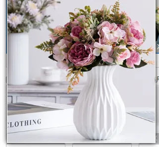 Stylish Decorative Flower Vases - Yeezlab
