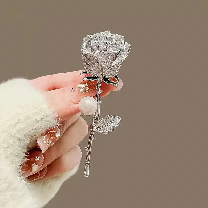 Timeless Pastry Shaped Pin Brooch - Yeezlab