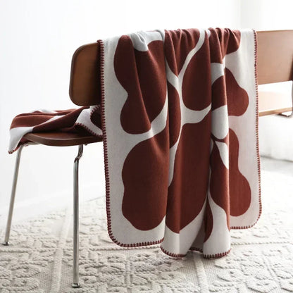 Cozy Plush Throw Blanket Soft Nordic Design
