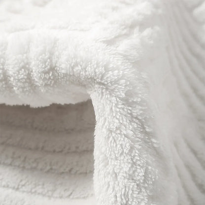 Plush Striped Bathroom Mat with Grip and Quick Dry Technology