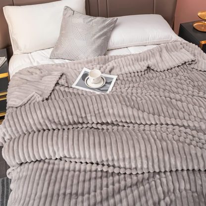 Cozy Plaid Fleece Throw Blanket