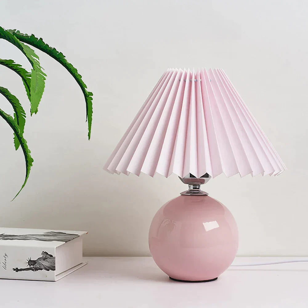 Elegant Traditional Desk Lamp