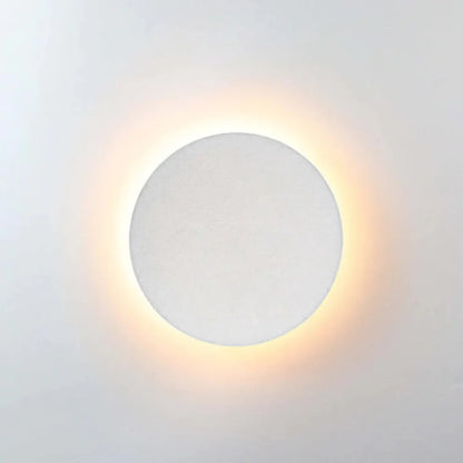 Sleek Outdoor LED Wall Light Metal Finish