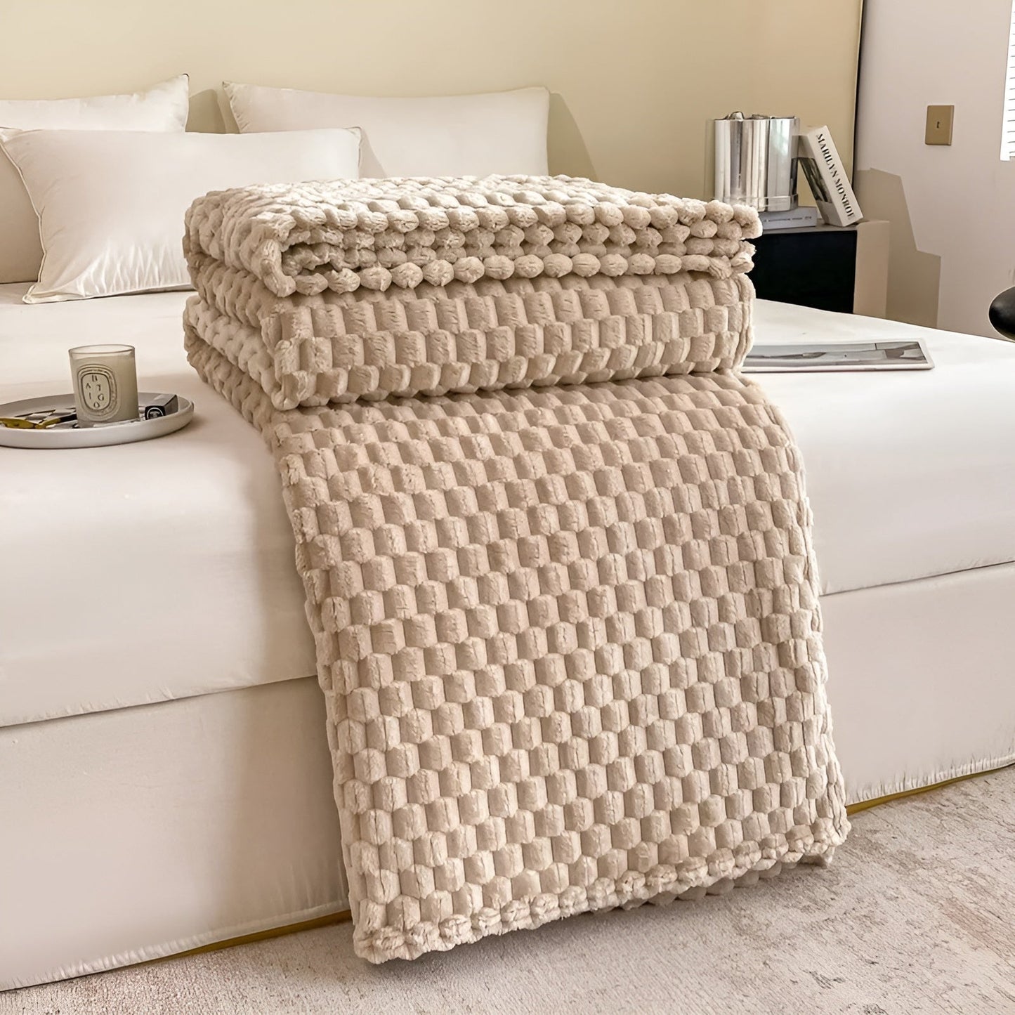 Soft Plush Fleece Blanket for Cozy Home Decor