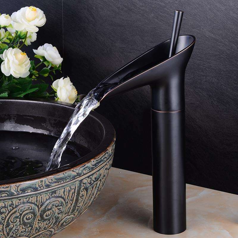 Luxury Bronze Single Handle Bathroom Faucet