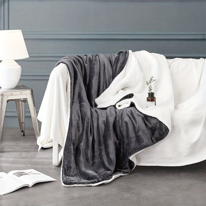 Cozy Plush Fleece Throw Blanket for Ultimate Softness