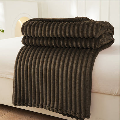Cozy Fleece Blanket with Textured Pattern