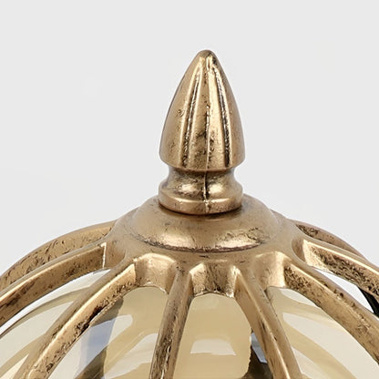 Traditional Outdoor Lamp with Glass Cover