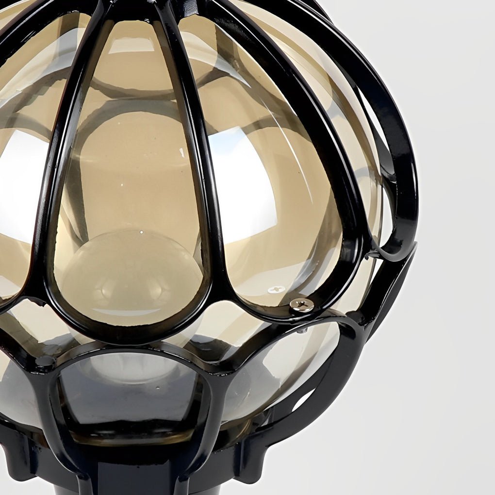 Traditional Outdoor Lamp with Glass Cover