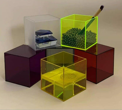 Clear Plastic Storage Container with Sleek Transparent Lid