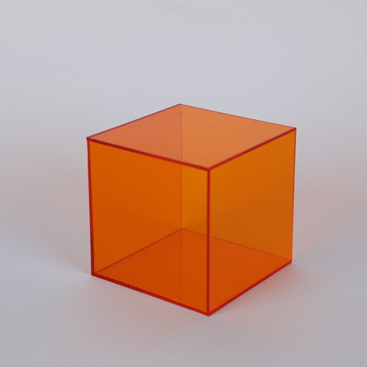 Clear Plastic Storage Container with Sleek Transparent Lid