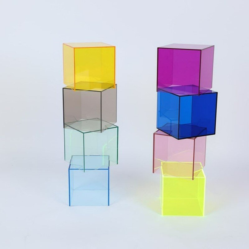 Clear Plastic Storage Container with Sleek Transparent Lid