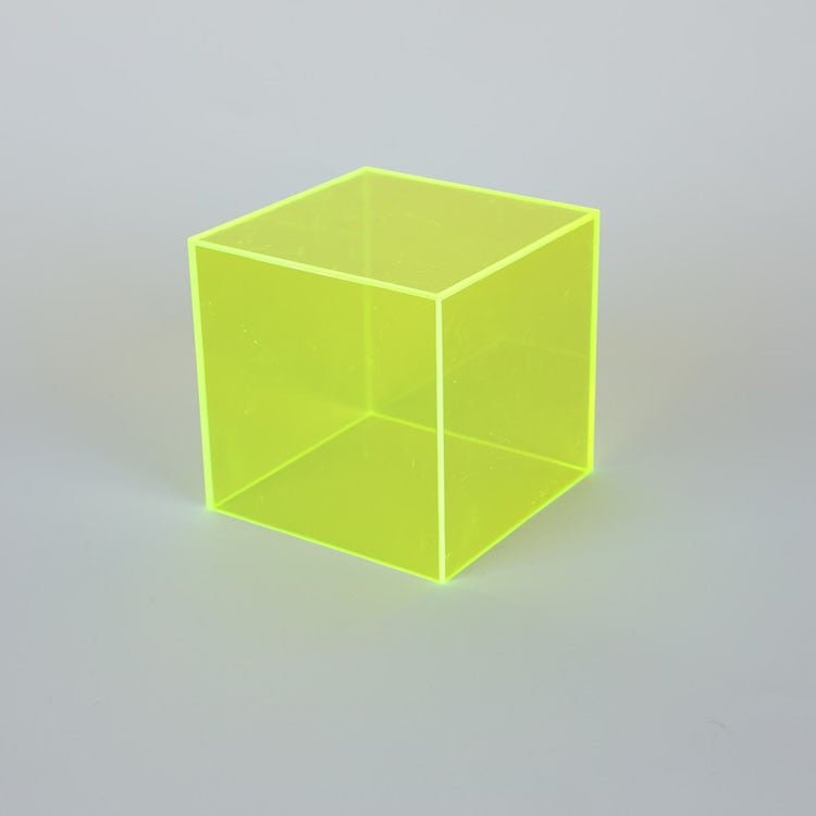 Clear Plastic Storage Container with Sleek Transparent Lid