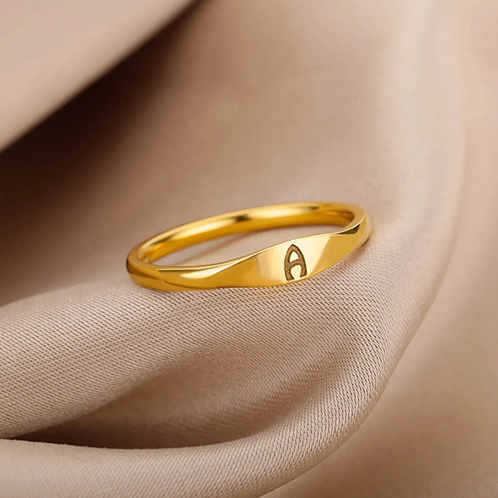 Delicate Slim Initial Letter Ring - Yeezlab