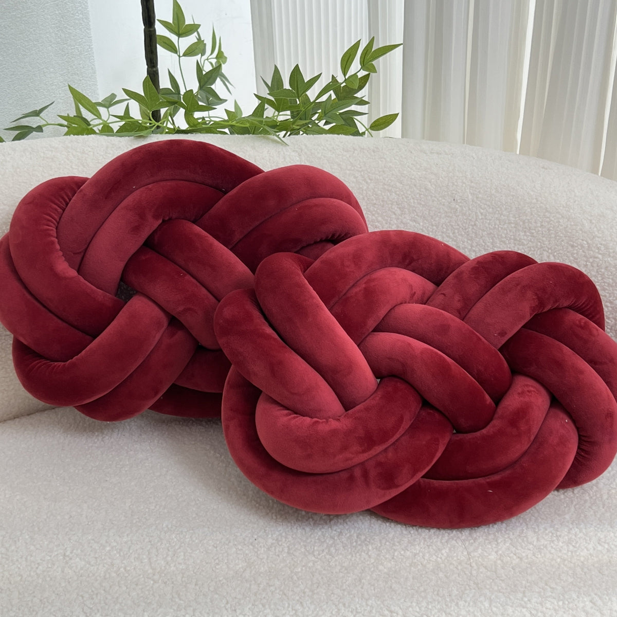 Plush Cloud Pillow - Soft Deluxe Rest Pillow