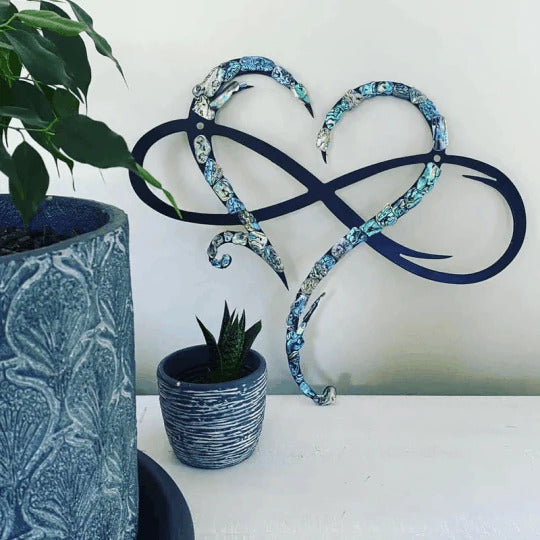 Lovely Metal Heart Wall Decor