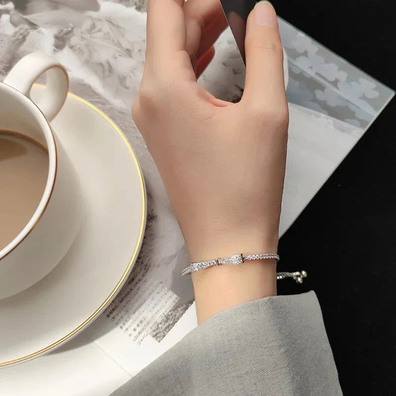 Luxury Crystal Bow Bangle - Yeezlab