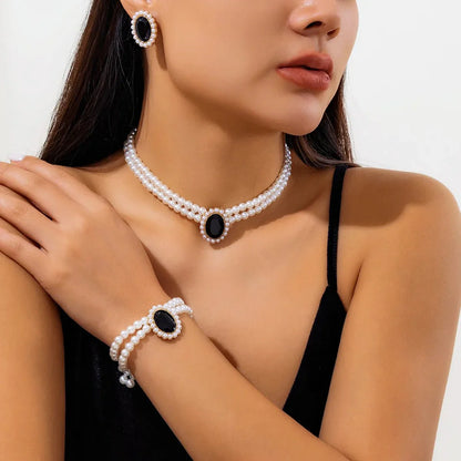 Luxurious Diamond Pearl Jewelry Set Necklace Earrings