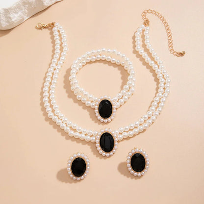 Luxurious Diamond Pearl Jewelry Set Necklace Earrings