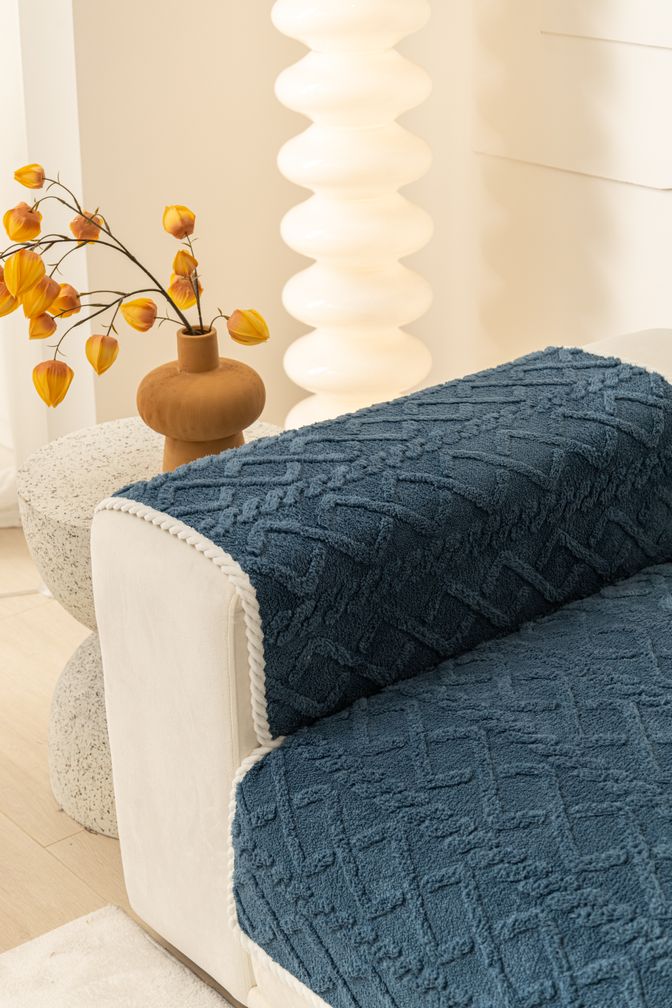 Fits Most | Simple One-Piece Couch Cover
