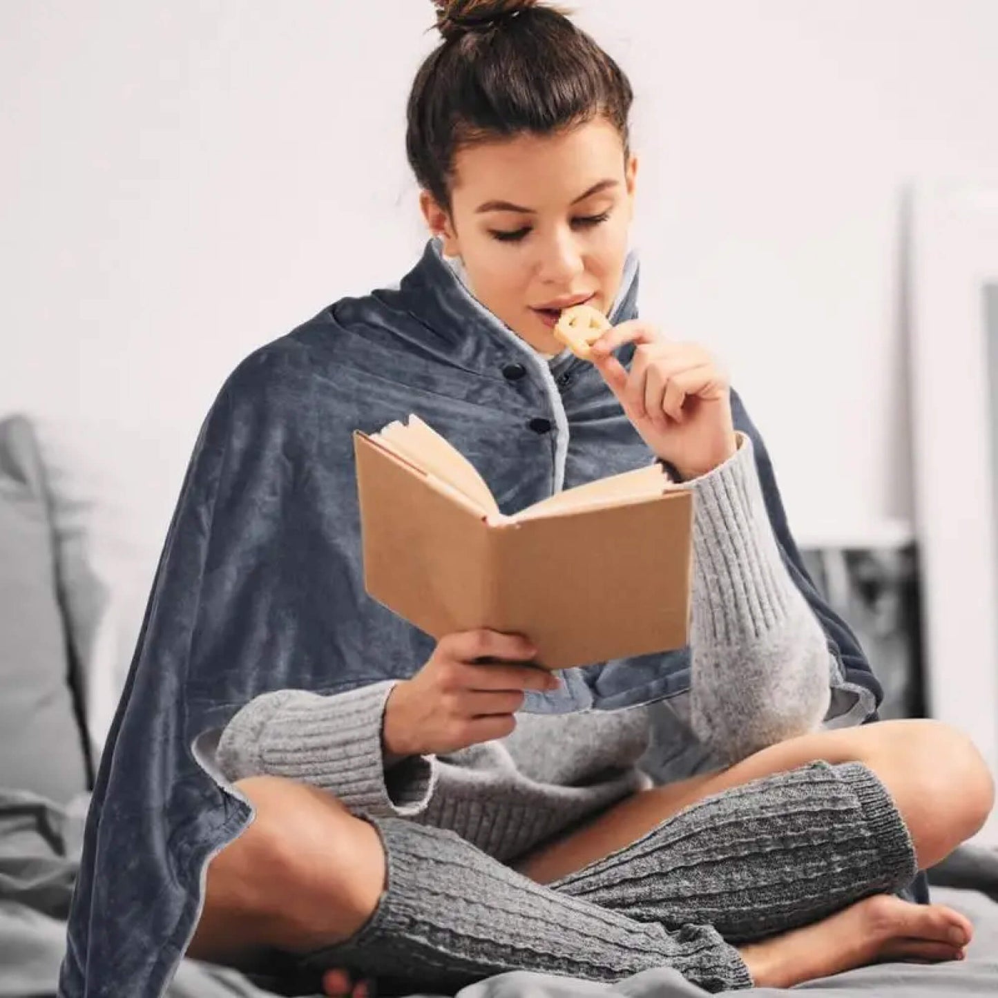 Cozy Electric Fleece Throw Blanket with Heat
