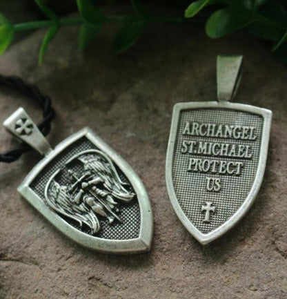 Trendy Angel Pendant Necklace