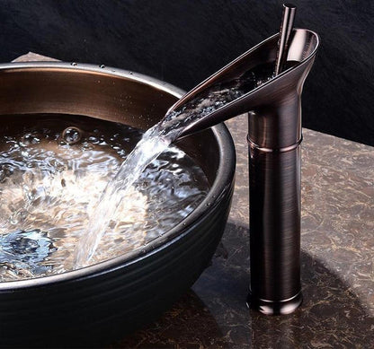 Luxury Bronze Single Handle Bathroom Faucet
