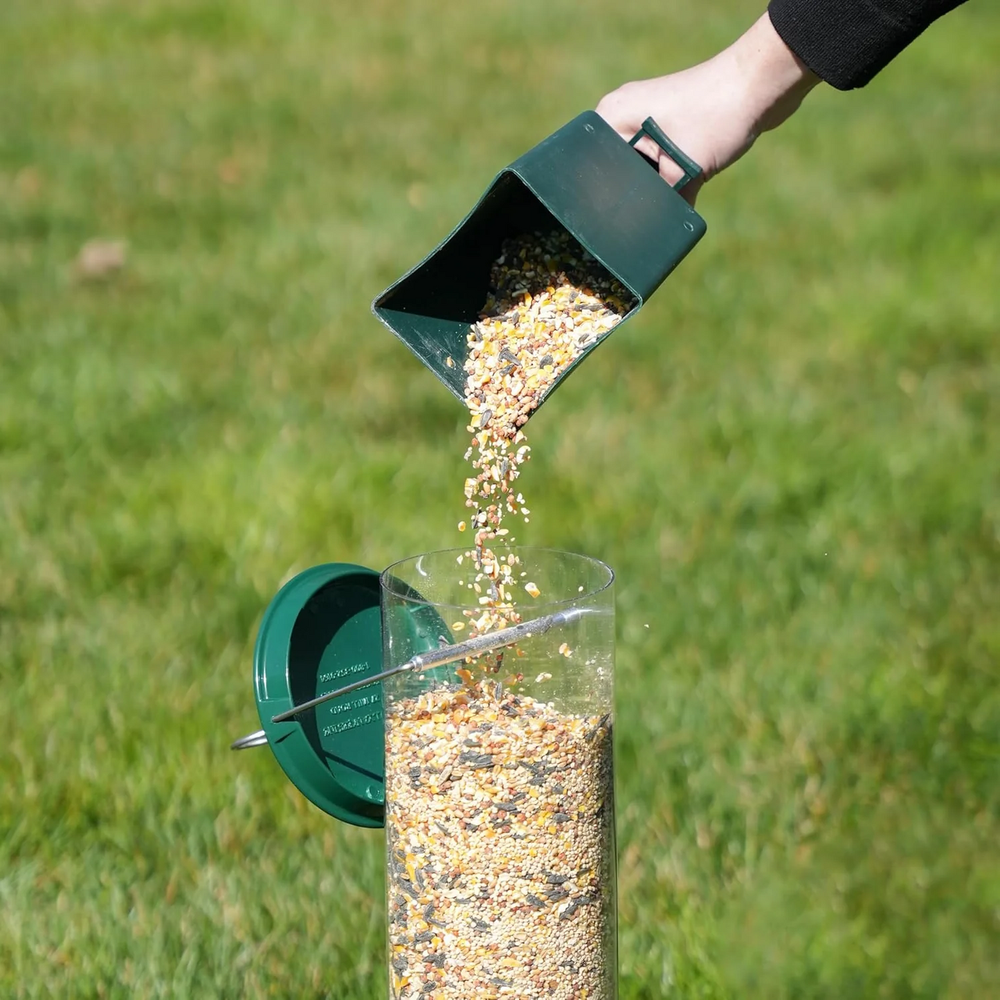 Yeezlab | Outdoor Metal Squirrel Resistant Bird Feeder