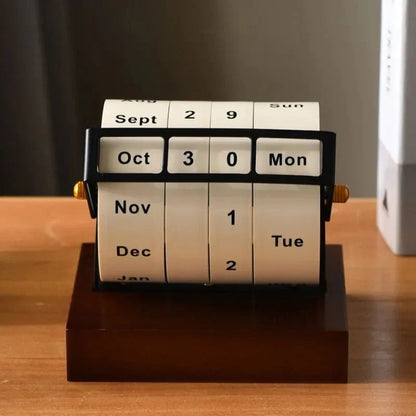 Yeezlab Daily Bike Office Desk Calendar