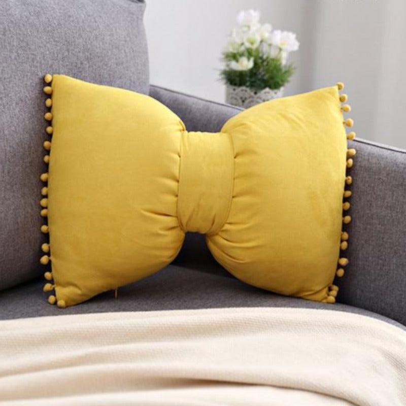 Stylish Arc-Shaped Throw Pillow Decor