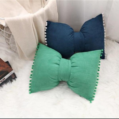 Stylish Arc-Shaped Throw Pillow Decor