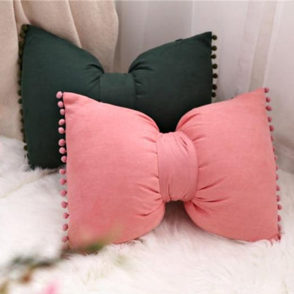 Stylish Arc-Shaped Throw Pillow Decor