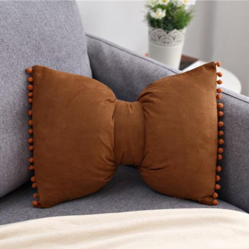 Stylish Arc-Shaped Throw Pillow Decor