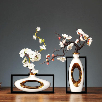 Yeezlab | Elegant White Decorative Vase - Yeezlab
