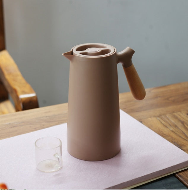 Sleek Black Insulated Tea Infuser Bottle