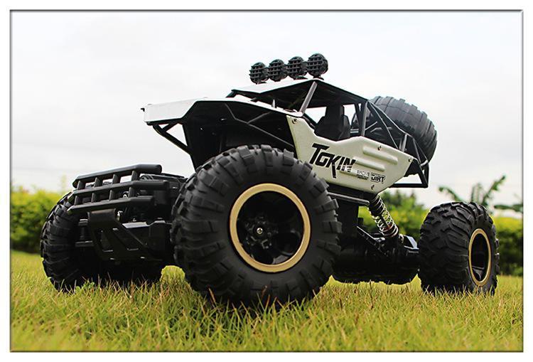 Best Selling 4X4 RC Offroad Truck with Dual Motors