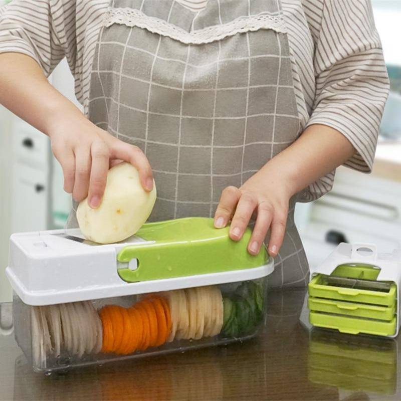 Easy Vegetable Chopper with 8 Interchangeable Blades