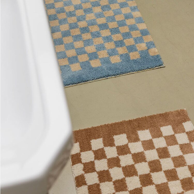 Plush Checkered Bath Mat